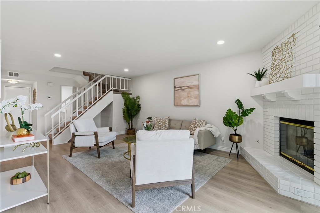 19237 Index Street, Unit 4 Porter Ranch, CA 91326 - Photo 9 of 36