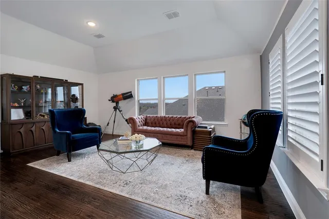 $800,000 | 11251 Tanager Lane, Cross Roads, TX 76227