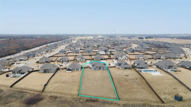 $800,000 | 11251 Tanager Lane, Cross Roads, TX 76227