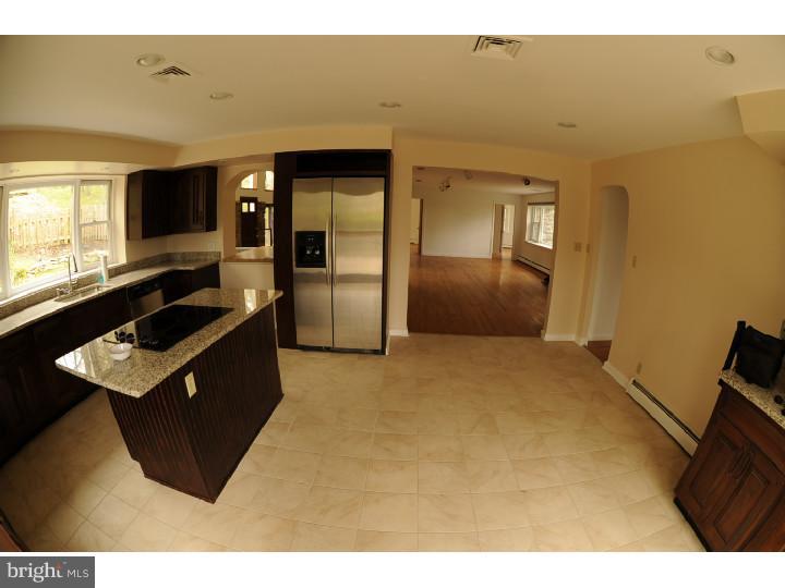 370 North Malin Road Broomall, PA 19073 - Photo 2 of 21 Kitchen