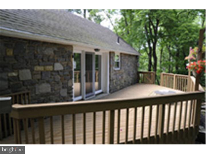 370 North Malin Road Broomall, PA 19073 - Photo 20 of 21 Deck