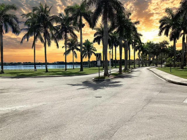 $980,000 | 13940 Southwest 127th Court, Miami, FL 33186