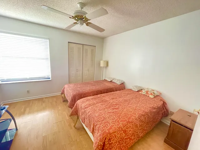 $2,200 | 4698 Lucerne Lakes Boulevard East, Unit 203, Lake Worth, FL 33467