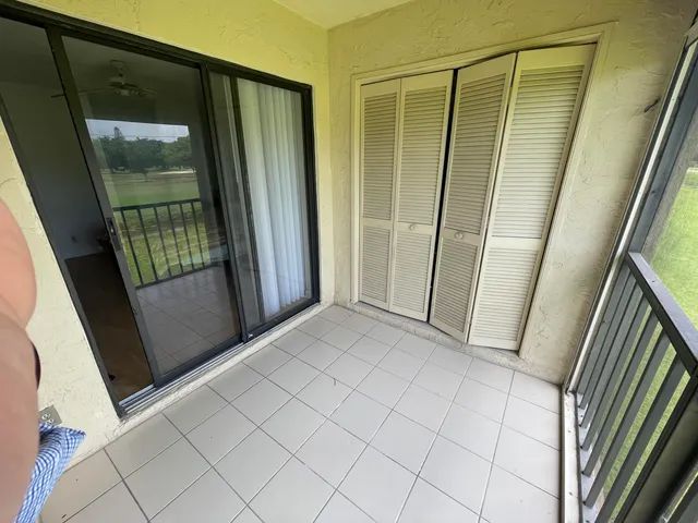 $2,200 | 4698 Lucerne Lakes Boulevard East, Unit 203, Lake Worth, FL 33467