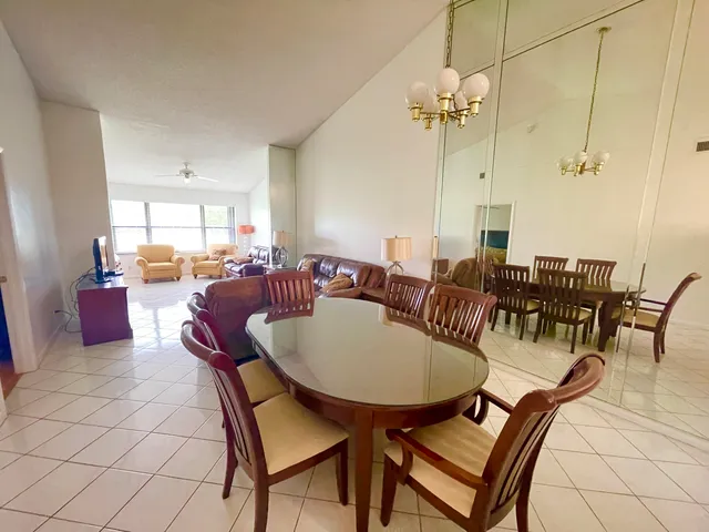 $2,200 | 4698 Lucerne Lakes Boulevard East, Unit 203, Lake Worth, FL 33467