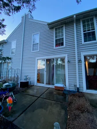 $279,900 | 1293 Cranbrook Drive, Schaumburg, IL 60193