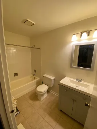 $279,900 | 1293 Cranbrook Drive, Schaumburg, IL 60193