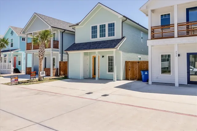 $2,999 | 236 Nautilus, Port Aransas, TX 78373