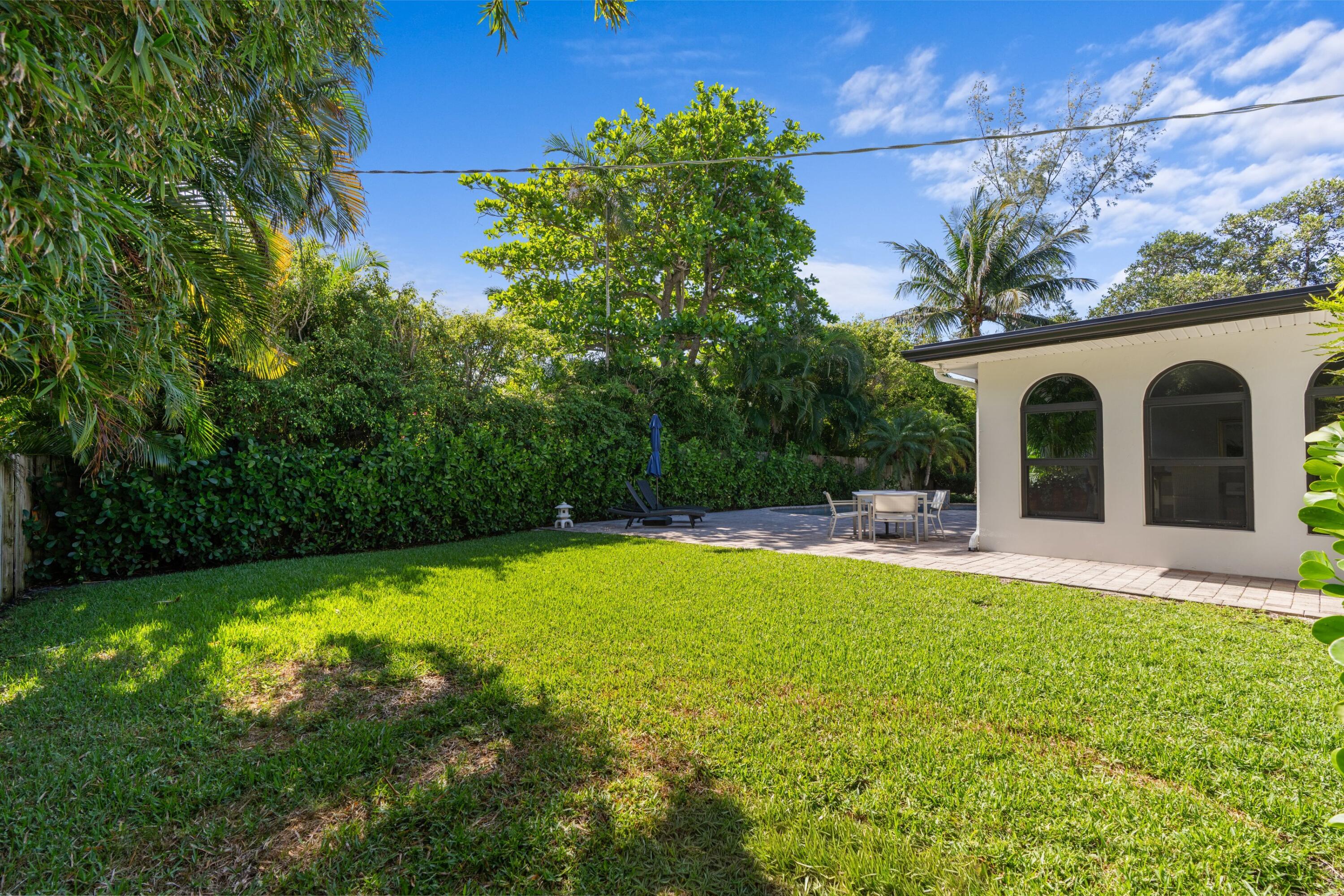 35 Anna Street Ocean Ridge, FL 33435 - Photo 29 of 75 Backyard Exterior
