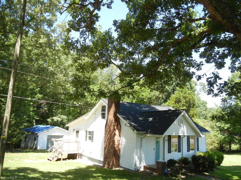 408 Bailey Road Madison, NC 27025 - Photo 2 of 16