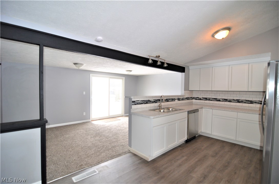 2902 Denny Road Ravenna, OH 44266 - Photo 4 of 23
