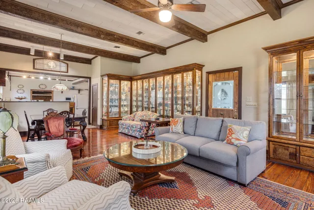 $2,500 | 411 Wiggins Road, Lafayette, LA 70503