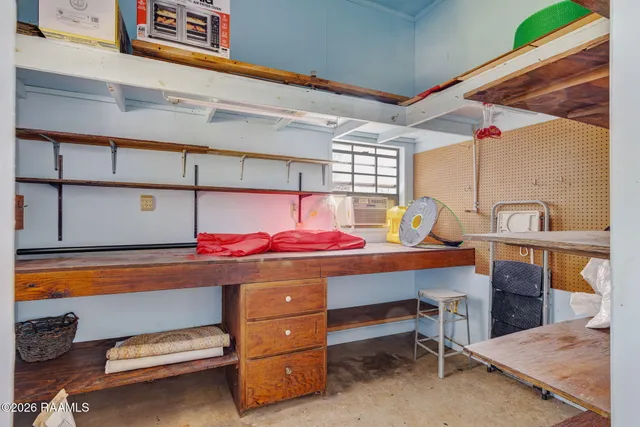 $2,500 | 411 Wiggins Road, Lafayette, LA 70503