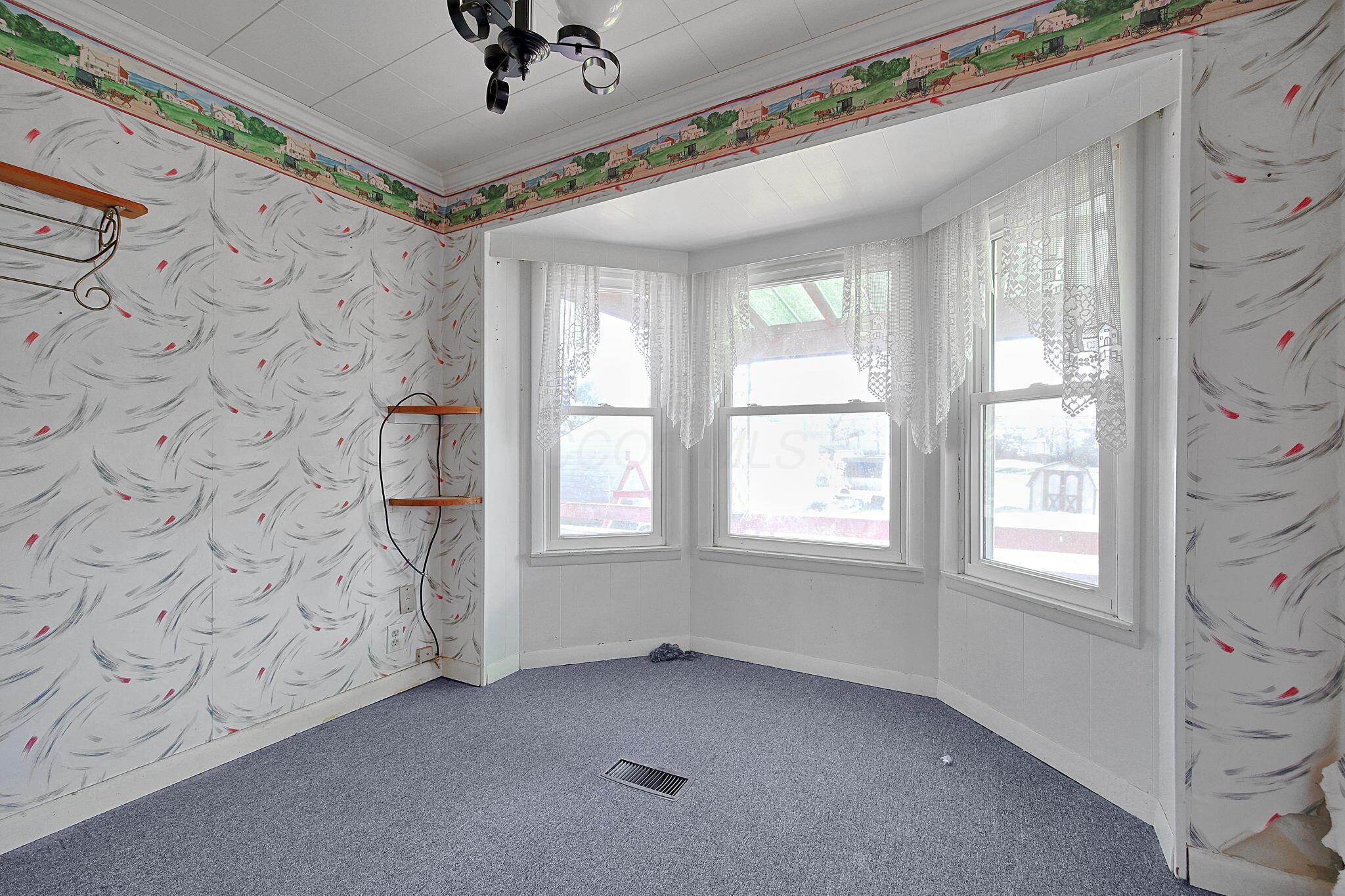 11802 Main Street Adelphi, OH 43101 - Photo 13 of 43 16-web-or-mls-11802-main-st