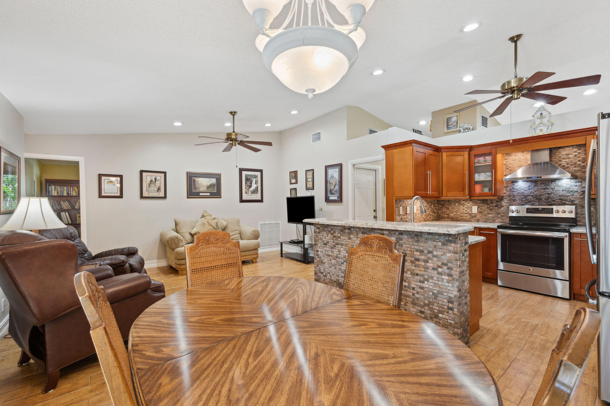 460 Northwest 69th Street Boca Raton, FL 33487 - Photo 18 of 42 18