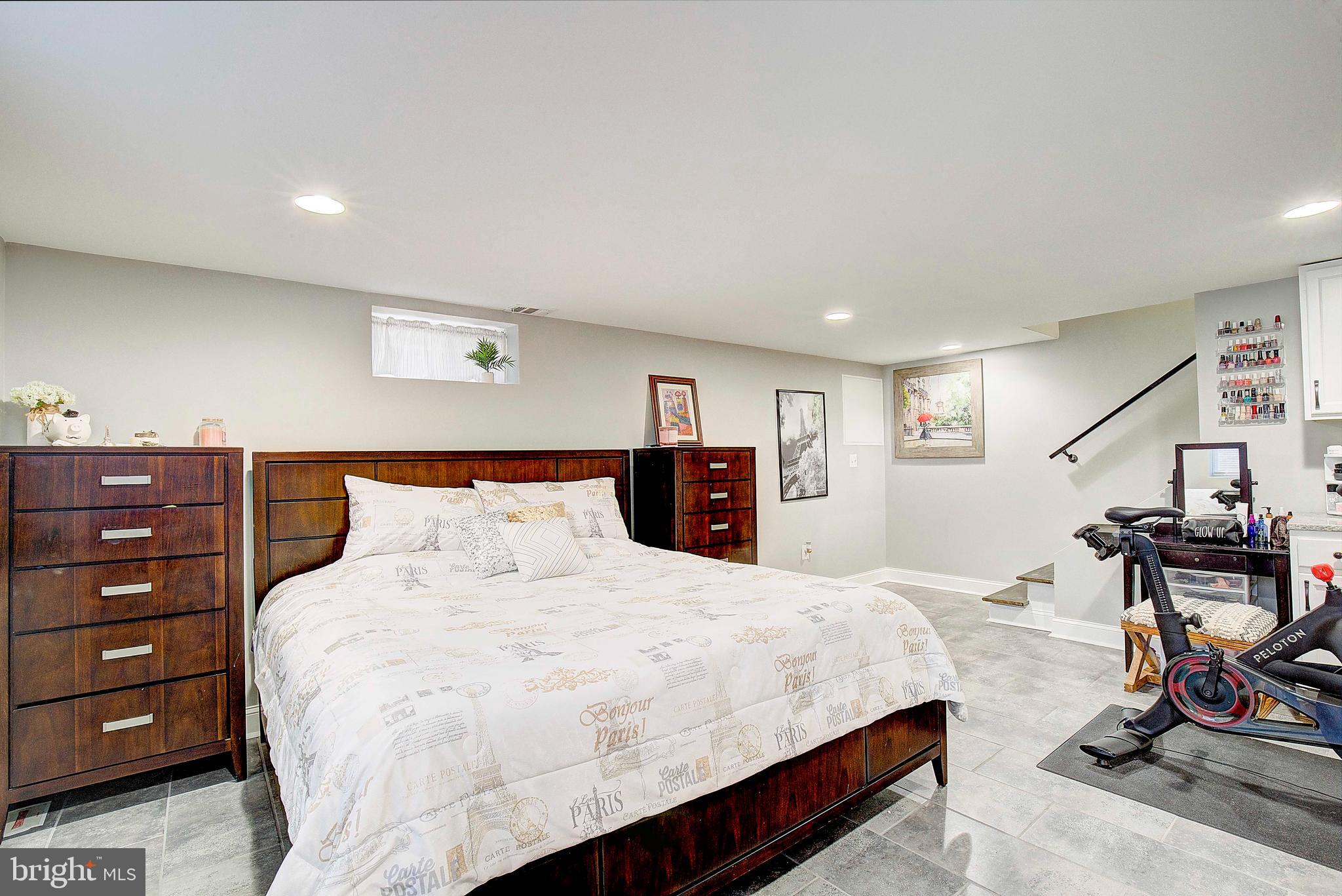 1251 Hillside Road Pasadena, MD 21122 - Photo 19 of 35 Lower Level Bedroom