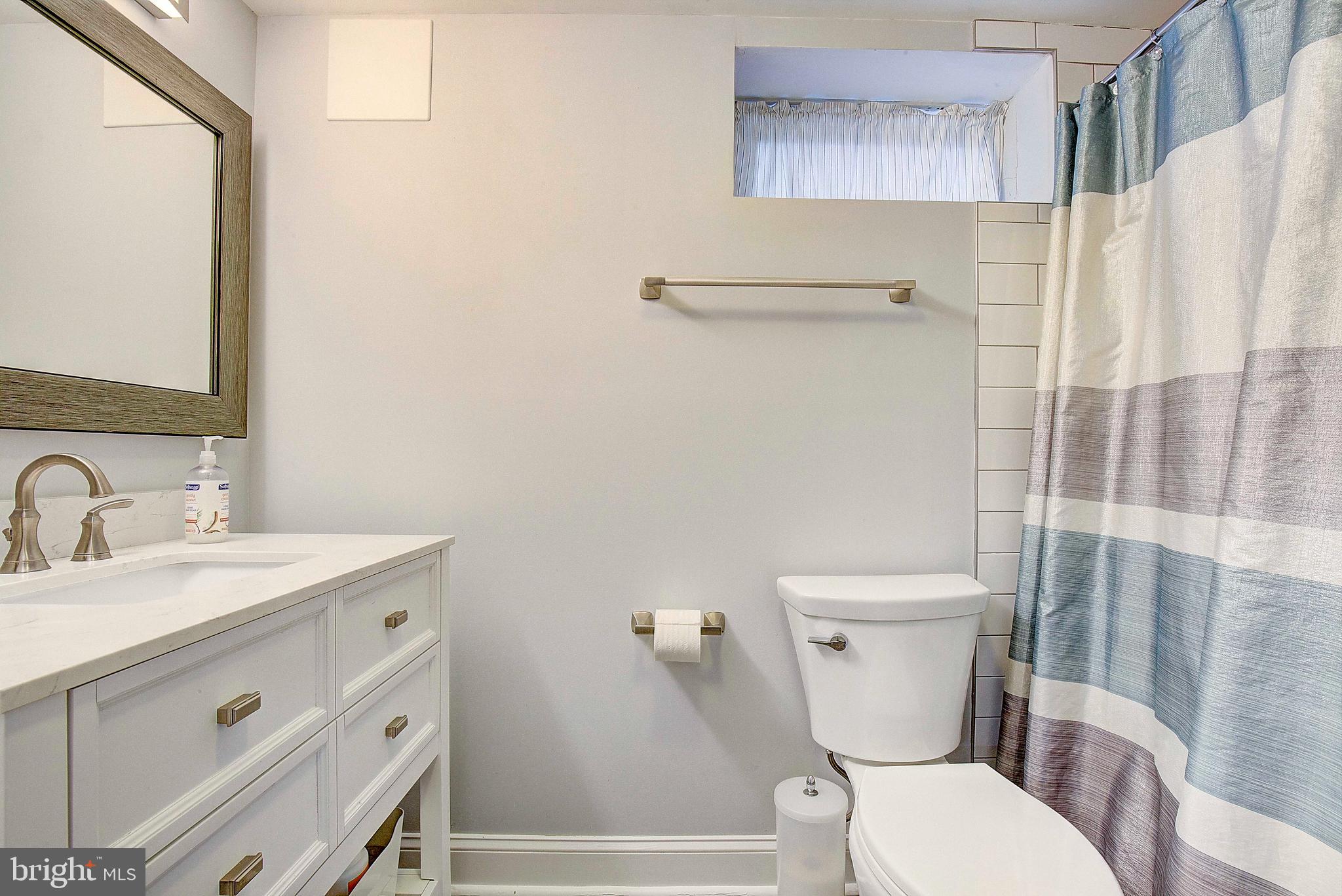 1251 Hillside Road Pasadena, MD 21122 - Photo 21 of 35 Lower Level Full Bath