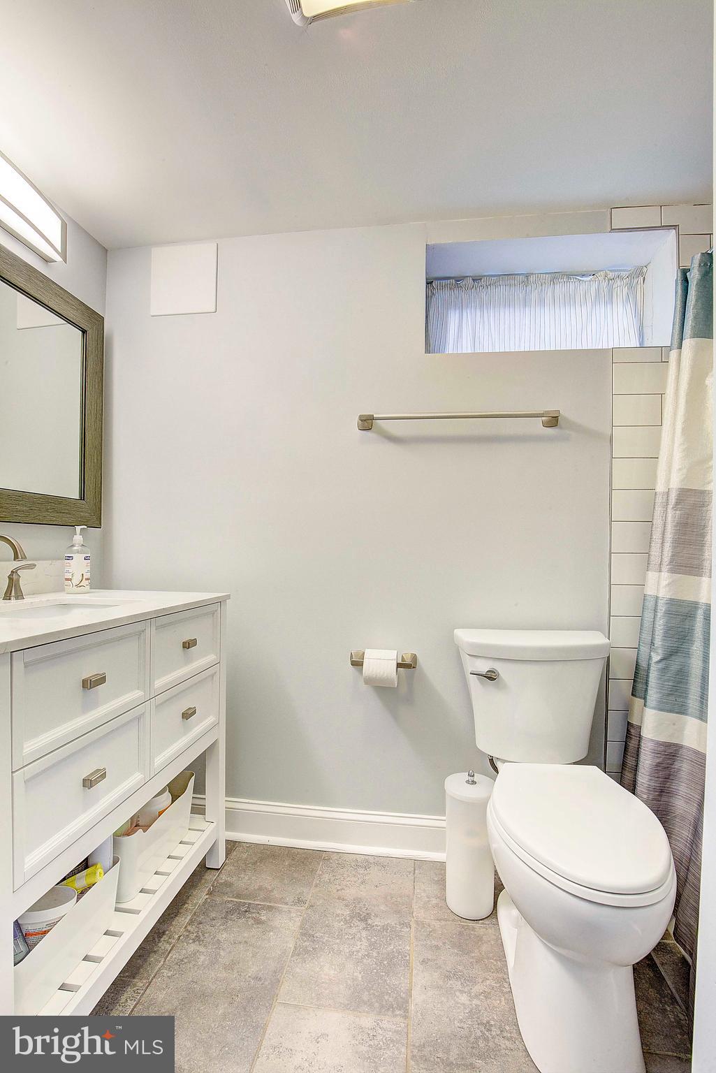 1251 Hillside Road Pasadena, MD 21122 - Photo 22 of 35 Full Bathroom