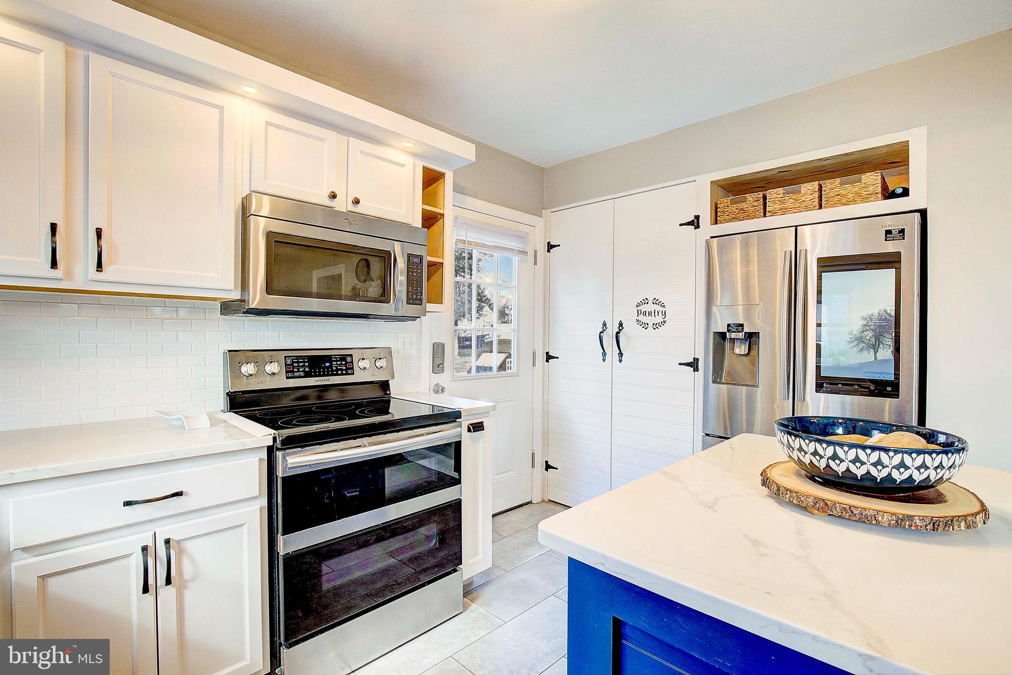 1251 Hillside Road Pasadena, MD 21122 - Photo 10 of 35 Stainless Steel Appliances