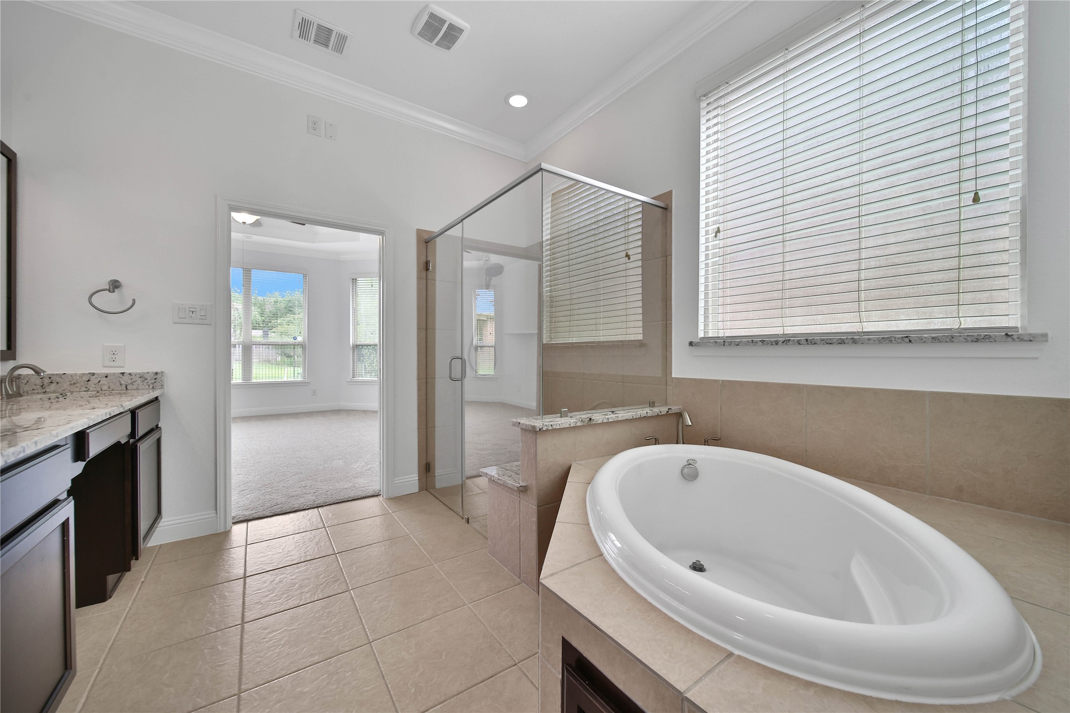 27 Waterfall Way Tomball, TX 77375 - Photo 15 of 29