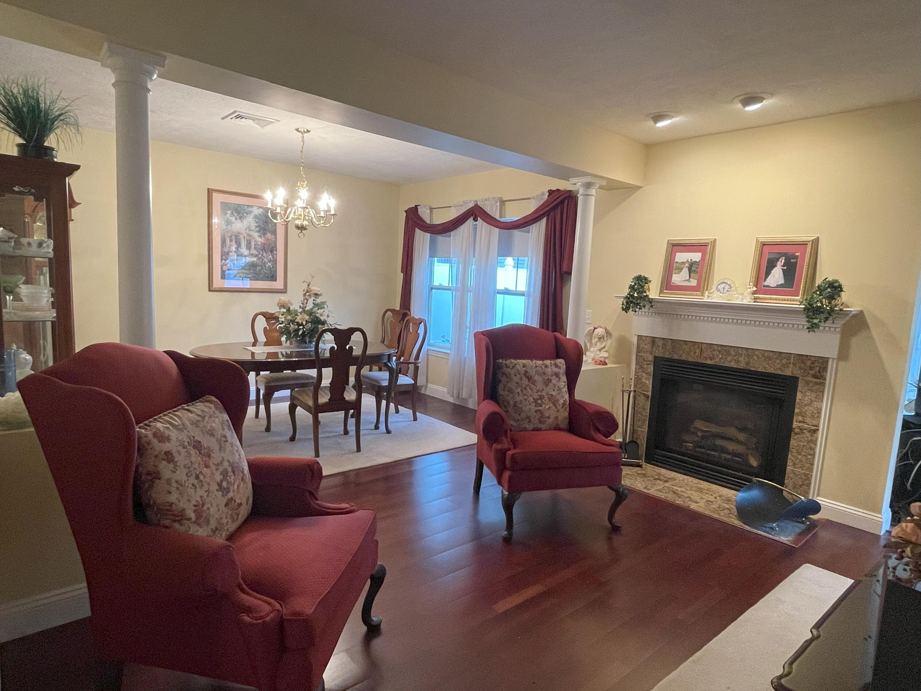 52 Kavanaugh Road, Unit 52 Old Orchard Beach, ME 04064 - Photo 12 of 42 FIREPLACE+DINING ROOM