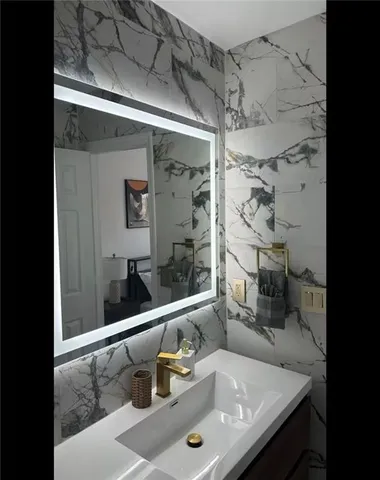 a bathroom with a bathtub