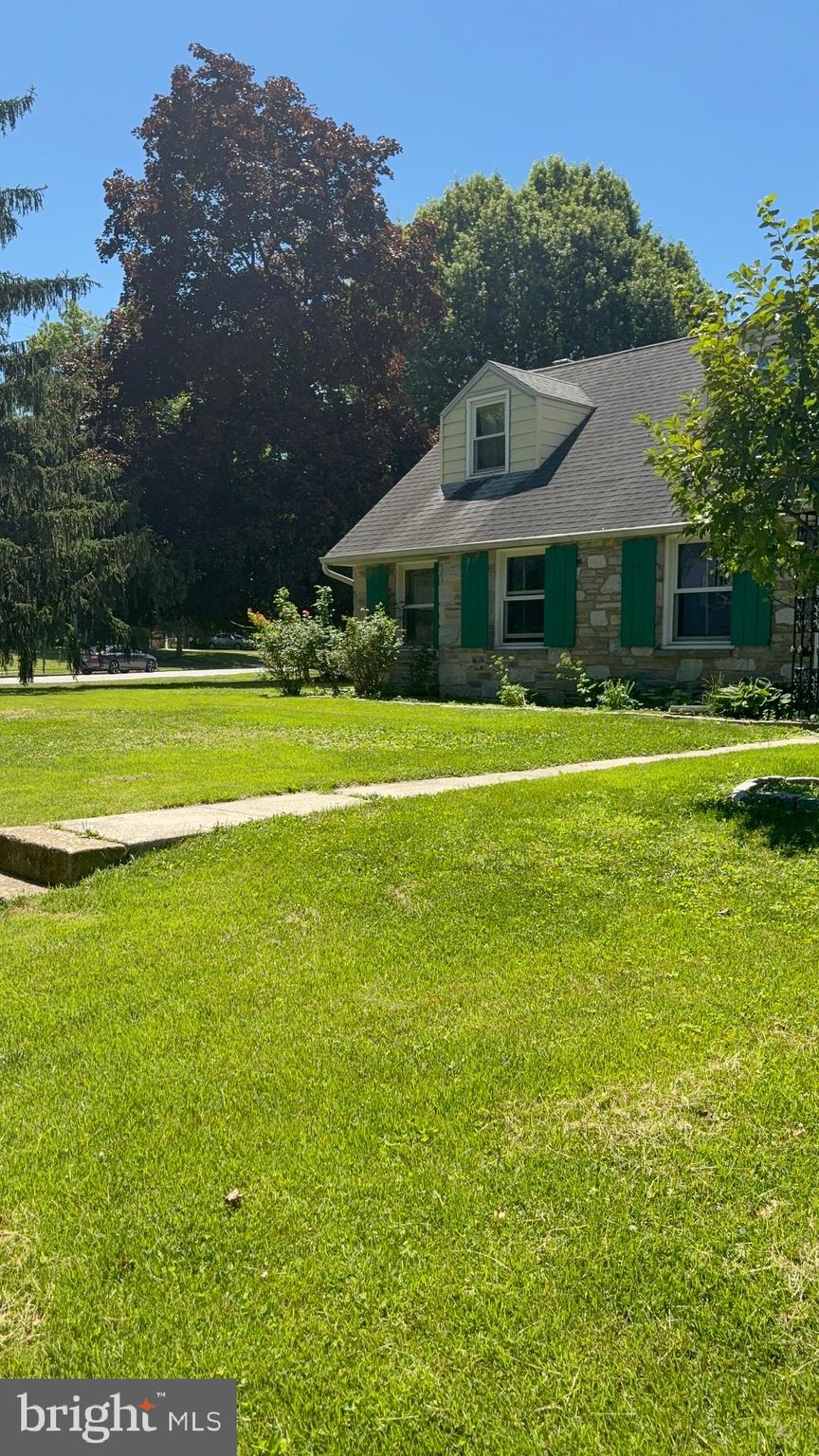426 Norfolk Road Flourtown, PA 19031 - Photo 17 of 19