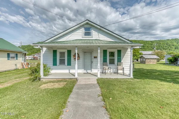 $225,000 | 945 North Elm Avenue, Erwin, TN 37650
