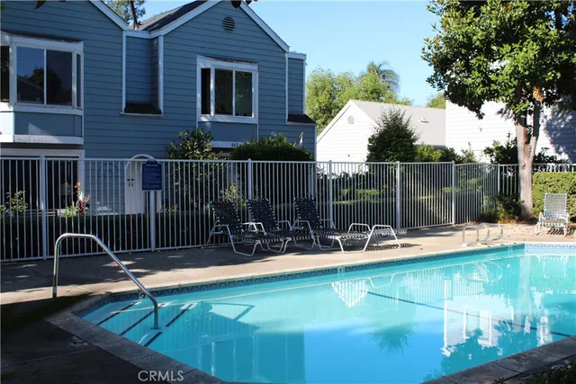 $3,030 | 591 Garfield Avenue, Unit 5, Pasadena, CA 91101