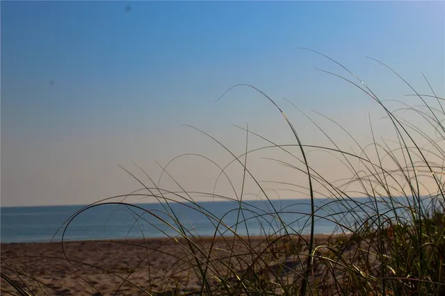 $7,000 | 1616 Ocean Drive, Unit 104, Vero Beach, FL 32963