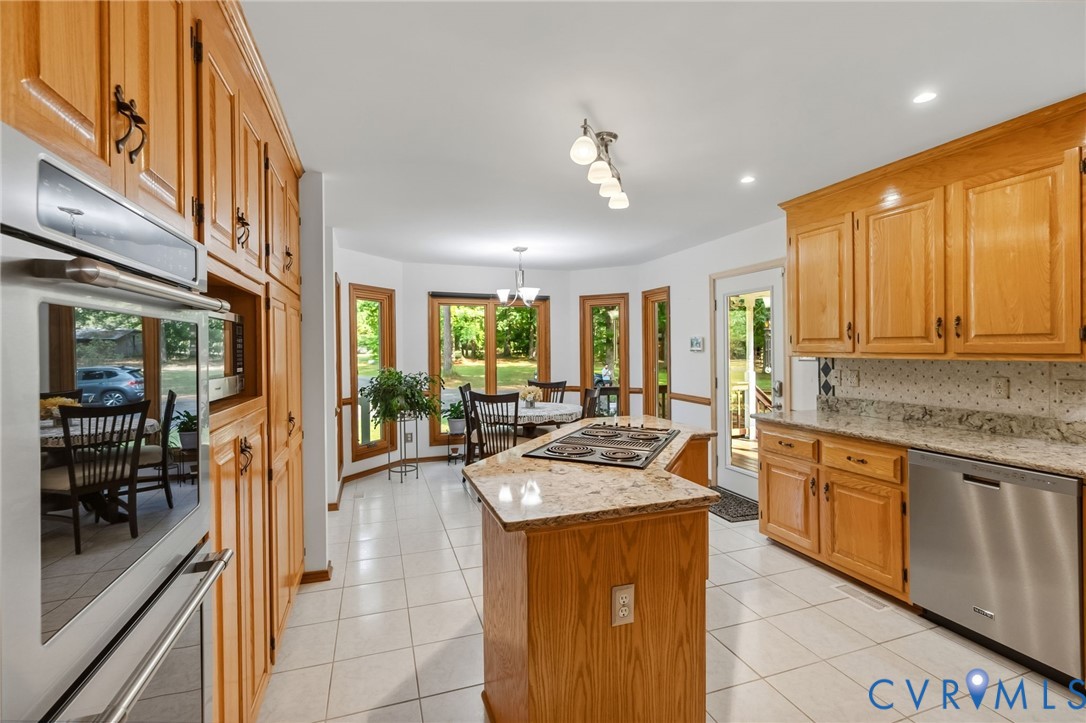 17611 Wilkinson Road Dinwiddie, VA 23841 - Photo 7 of 26 Gallery Image 7