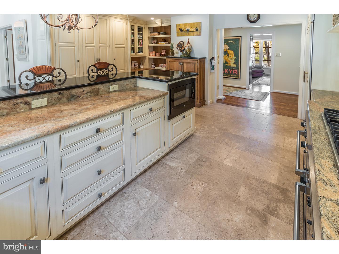 732 Signal Light Road Moorestown, NJ 08057 - Photo 9 of 24