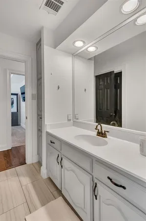 $4,300 | 4215 Green Meadow East, Colleyville, TX 76034