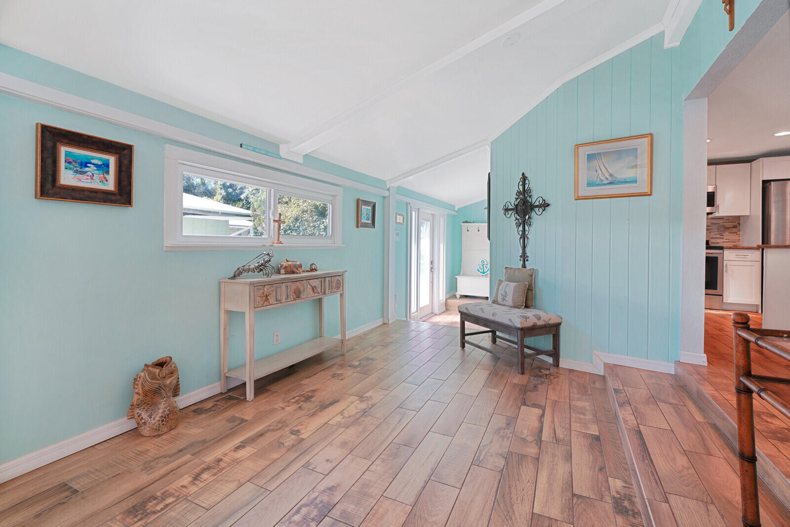 925 Southwest Rustic Circle Stuart, FL 34997 - Photo 16 of 43 Upon entering home