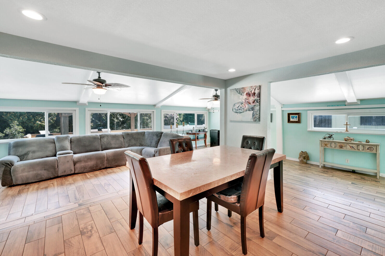 925 Southwest Rustic Circle Stuart, FL 34997 - Photo 23 of 43 Dining area
