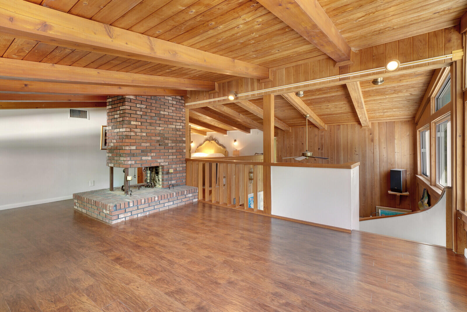 925 Southwest Rustic Circle Stuart, FL 34997 - Photo 35 of 43 Upstairs sitting area