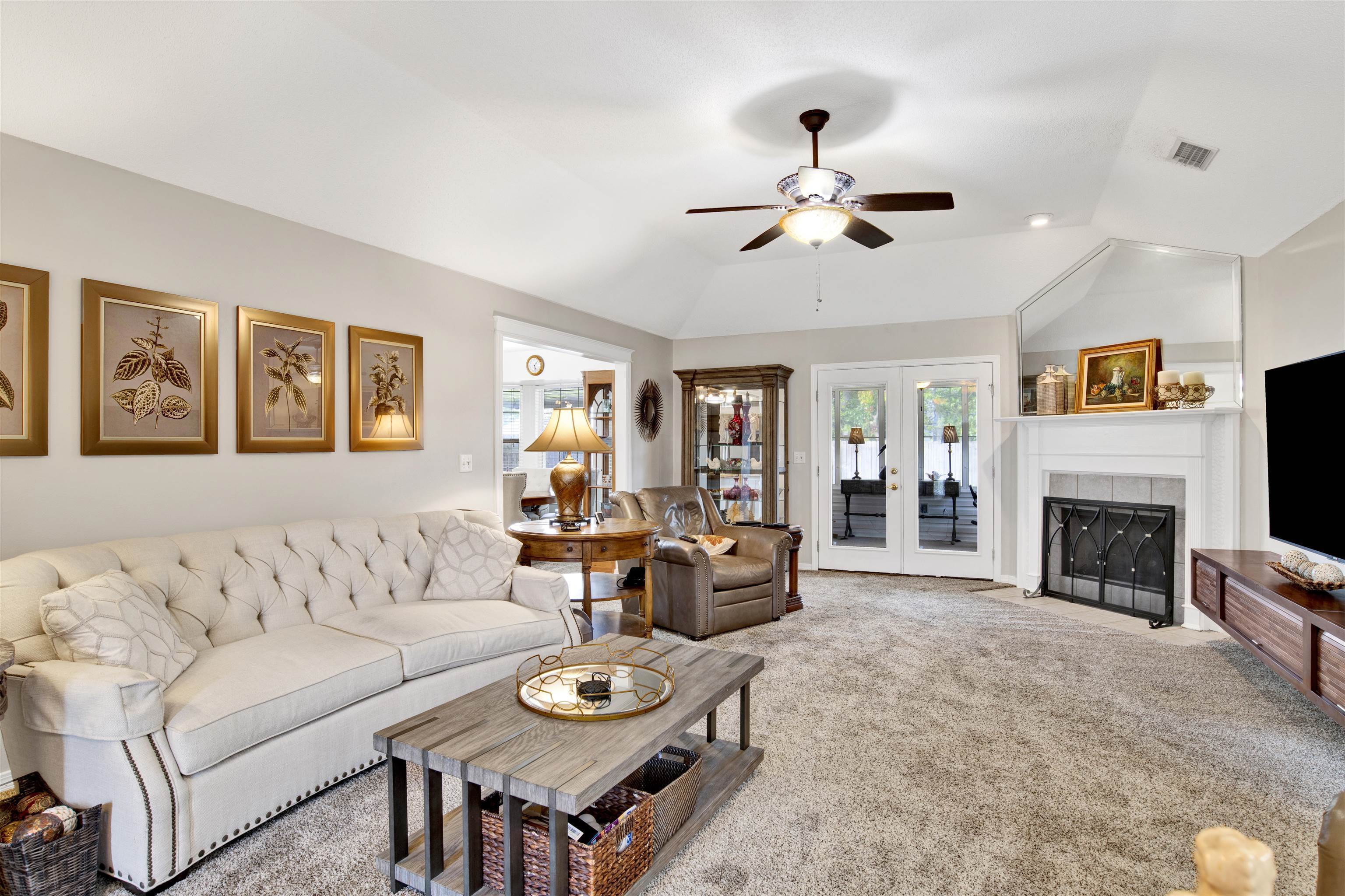 503 Meadow Lane Foley, AL 36535 - Photo 28 of 30 Living Room