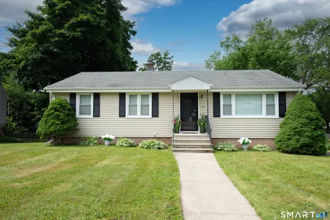 $390,000 | 25 Harrison Drive, Hamden, CT 06514
