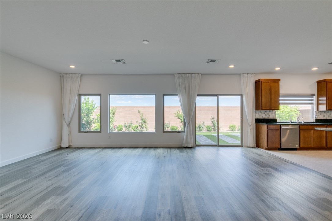 8638 South Black Cordon Road Las Vegas, NV 89139 - Photo 9 of 51