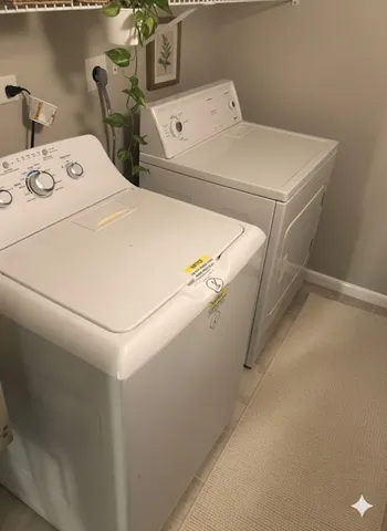 $1,975 | 511 Aurora Avenue, Unit 116, Naperville, IL 60540