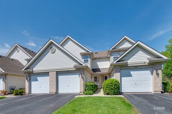 $2,500 | 1788 Grove Avenue, Schaumburg, IL 60193