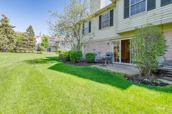 $2,500 | 1788 Grove Avenue, Schaumburg, IL 60193