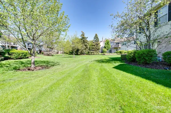 $2,500 | 1788 Grove Avenue, Schaumburg, IL 60193