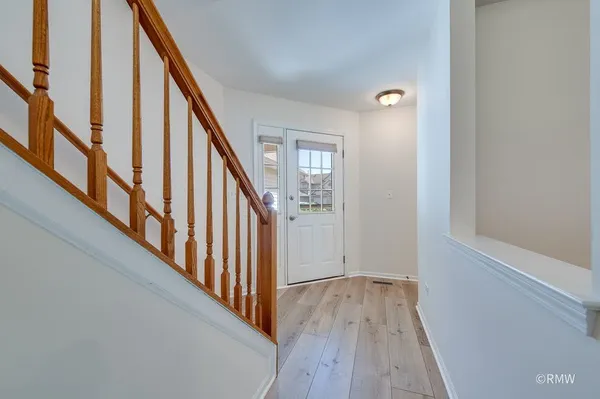 $2,500 | 1788 Grove Avenue, Schaumburg, IL 60193