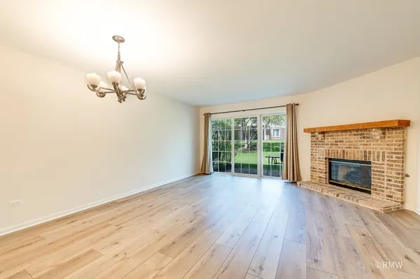 $2,500 | 1788 Grove Avenue, Schaumburg, IL 60193