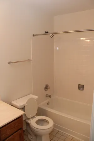 $2,500 | 1788 Grove Avenue, Schaumburg, IL 60193