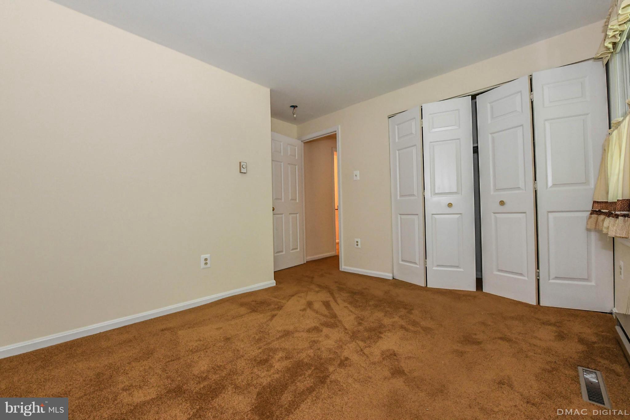 22205 Peach Tree Road Boyds, MD 20841 - Photo 10 of 18 Bedroom (Master)