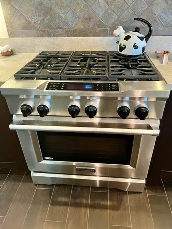 a close view of stove top oven