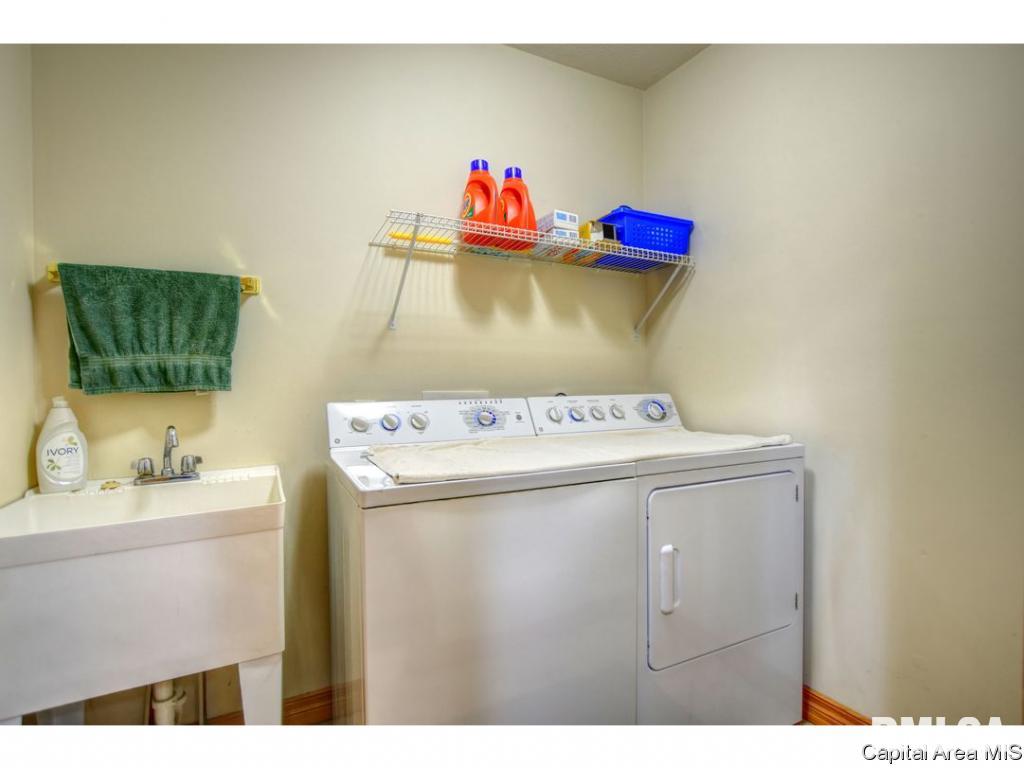 6981 Mansion Road Chatham, IL 62629 - Photo 10 of 31