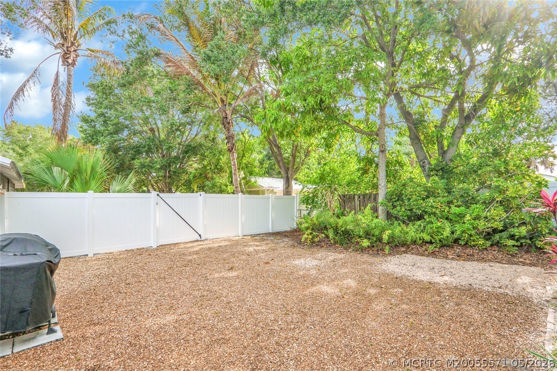 542 Southwest Halpatiokee Street Stuart, FL 34994 - Photo 28 of 33 Gallery Image 28